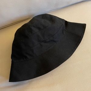 TSUYUMI black hat, never worn!